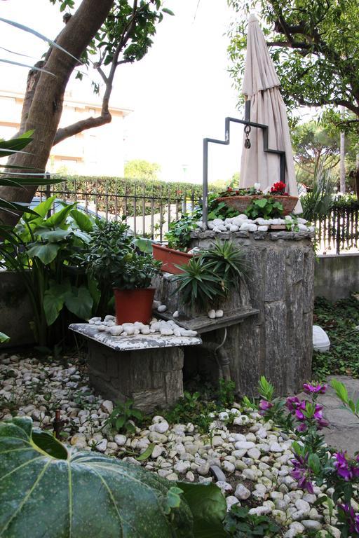 Apartamento Pochi Passi Dal Mare San Bartolomeo Al Mare Exterior foto